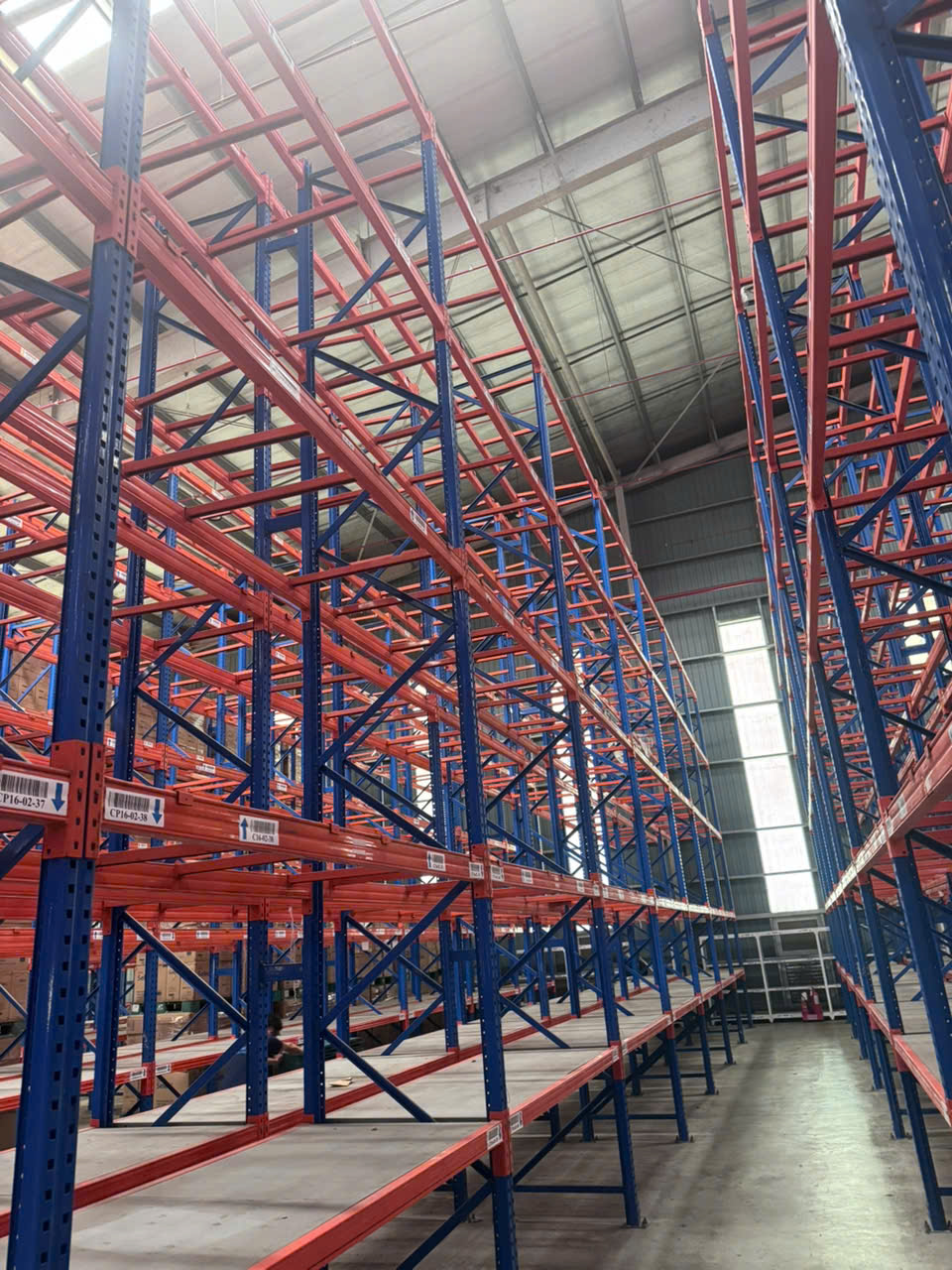 650 Bộ Kệ Selective Cao 7,5m Đang Tháo Dỡ – Chuẩn Bị Về Kho Vạn Thành Hưng 1 650 Bộ Kệ Selective Cao 7,5m Đang Tháo Dỡ – Chuẩn Bị Về Kho Vạn Thành Hưng